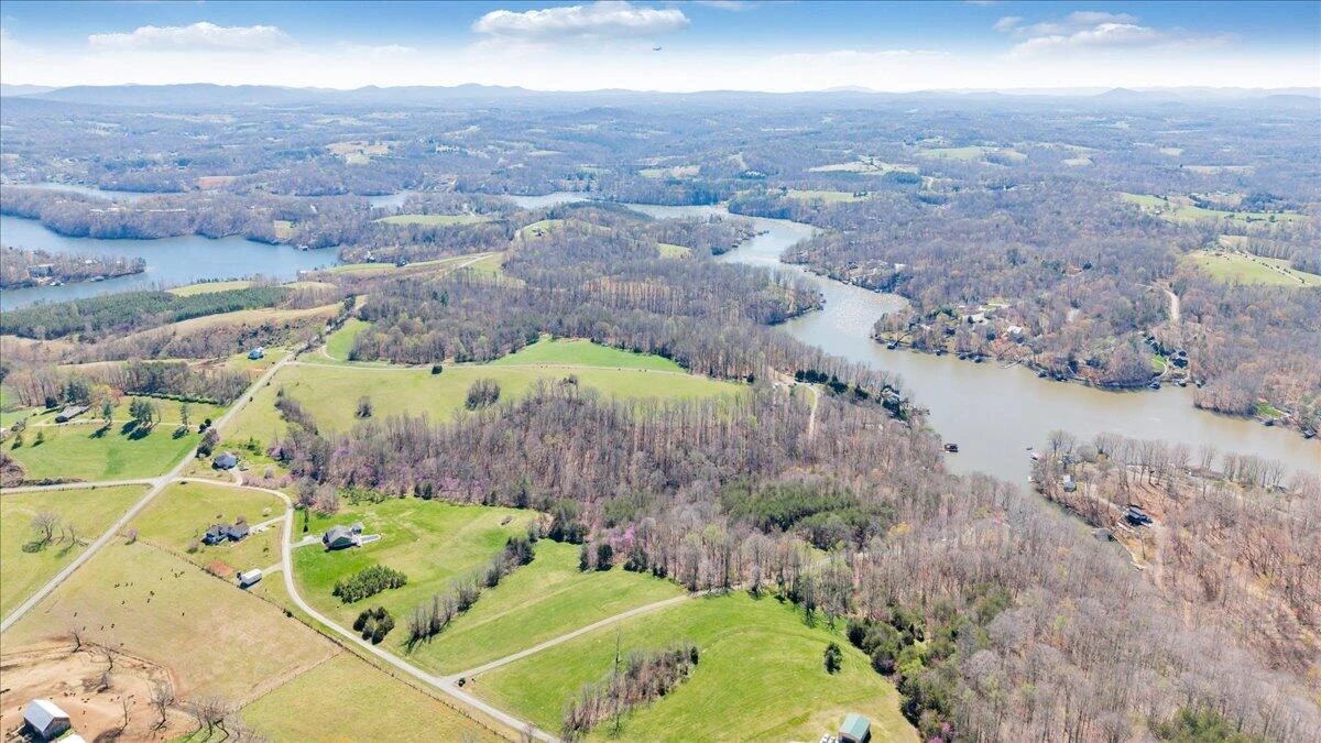239 Blackwater Landing DR - Photo 87