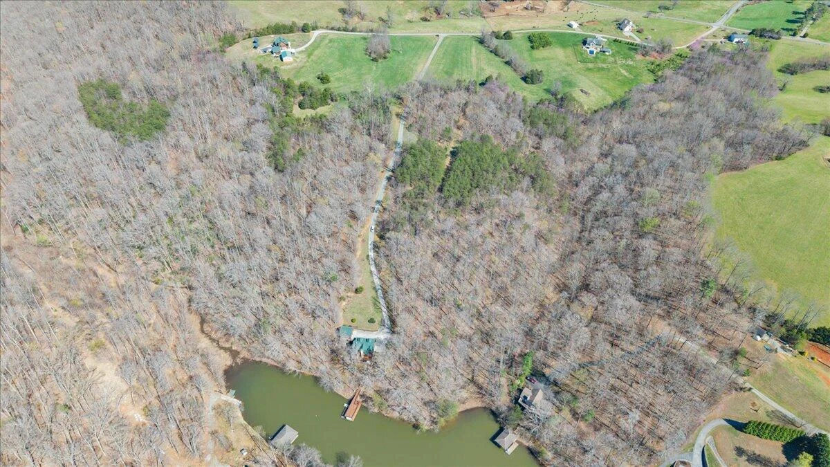 239 Blackwater Landing DR - Photo 100