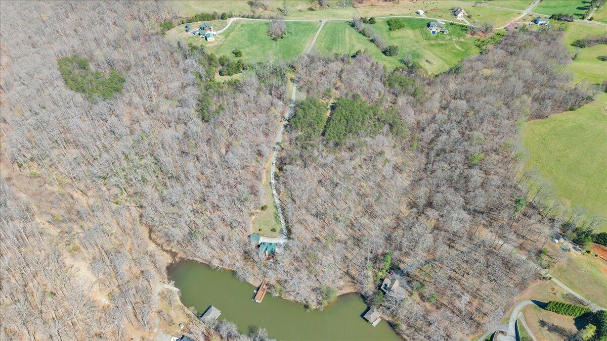 239 Blackwater Landing DR - Photo 101