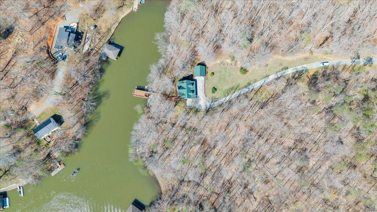 239 Blackwater Landing DR - Photo 102