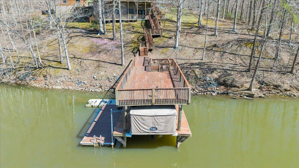 239 Blackwater Landing DR - Photo 104