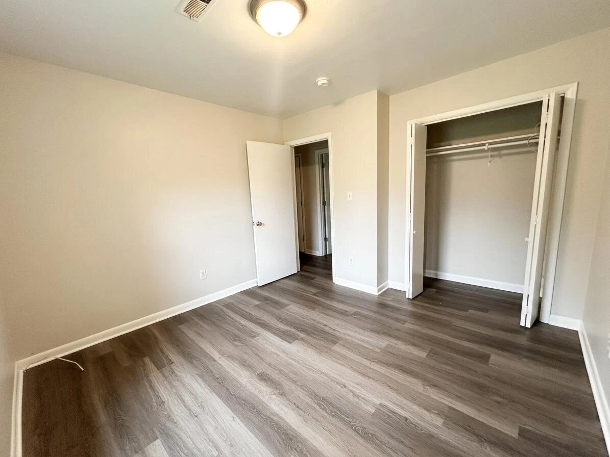 1344 Mabry AVE - Photo 14