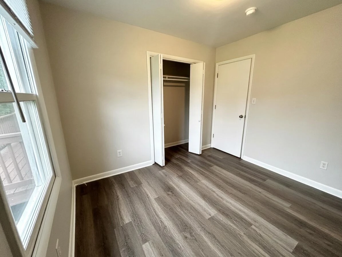 1344 Mabry AVE - Photo 16