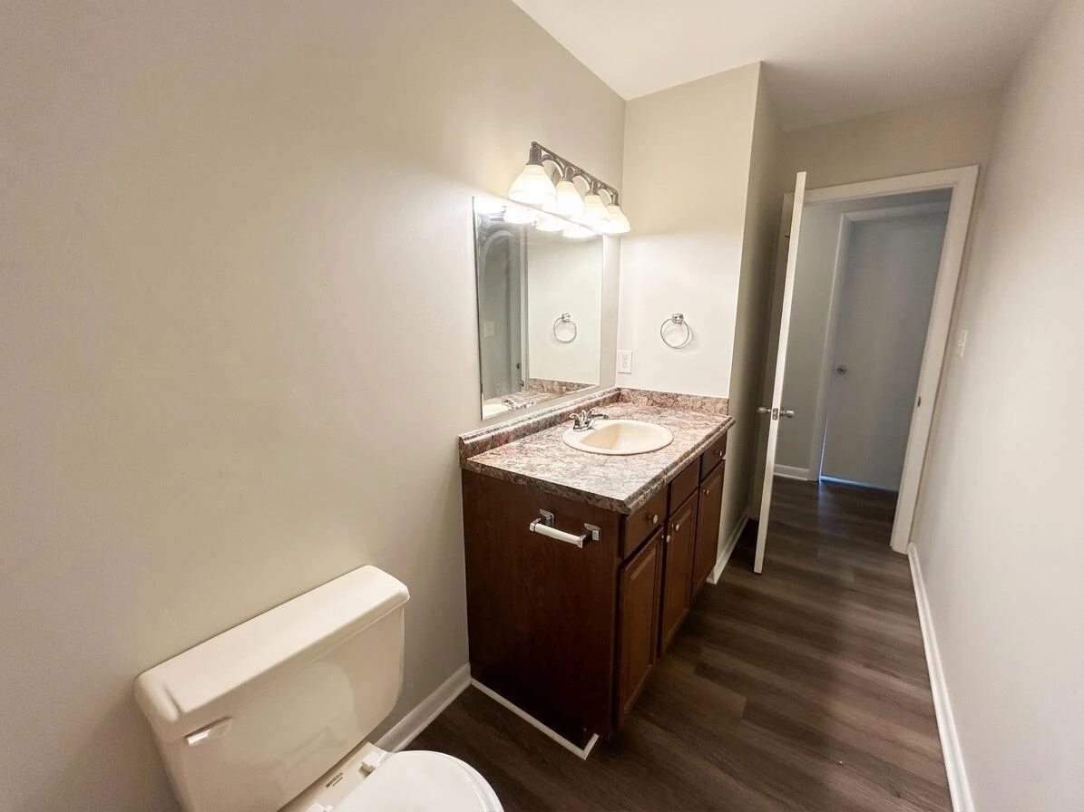 1344 Mabry AVE - Photo 18