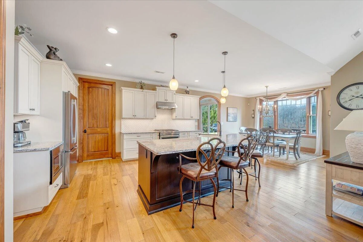 308 Pine DR - Photo 21
