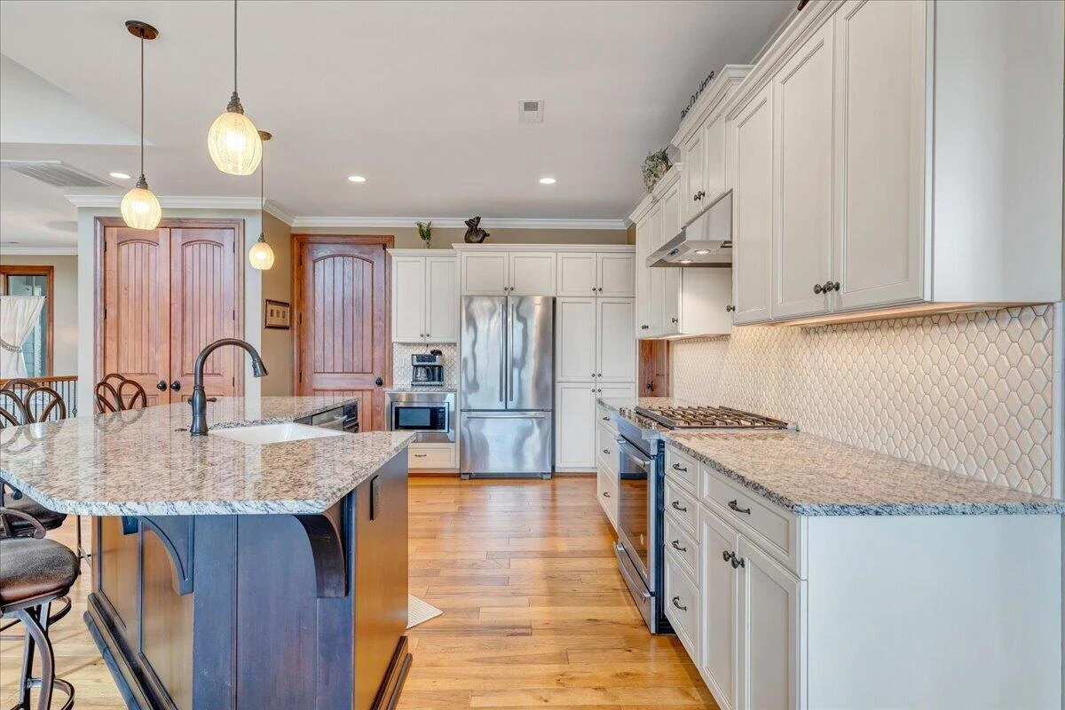 308 Pine DR - Photo 29