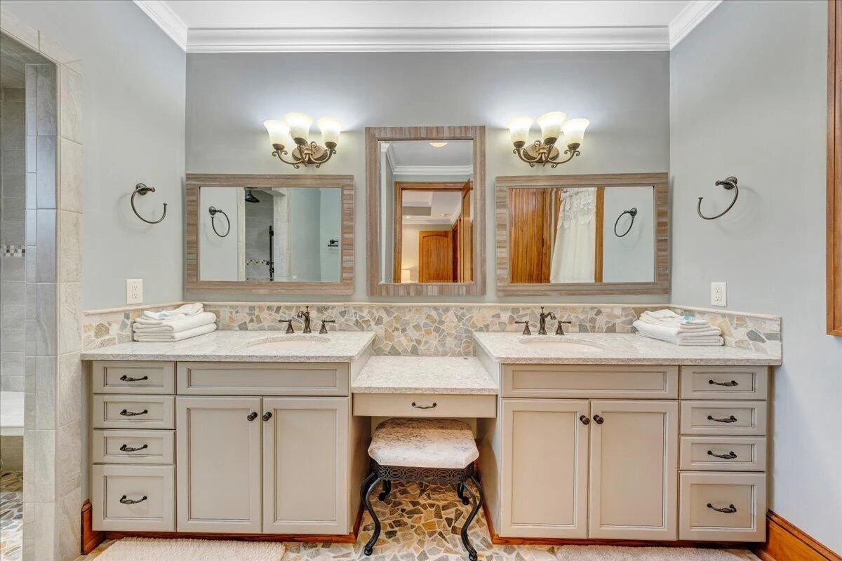 308 Pine DR - Photo 36