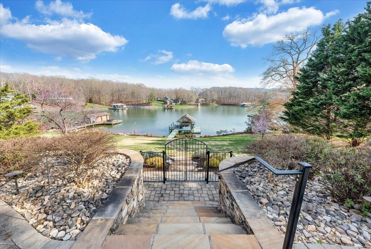 308 Pine DR - Photo 68