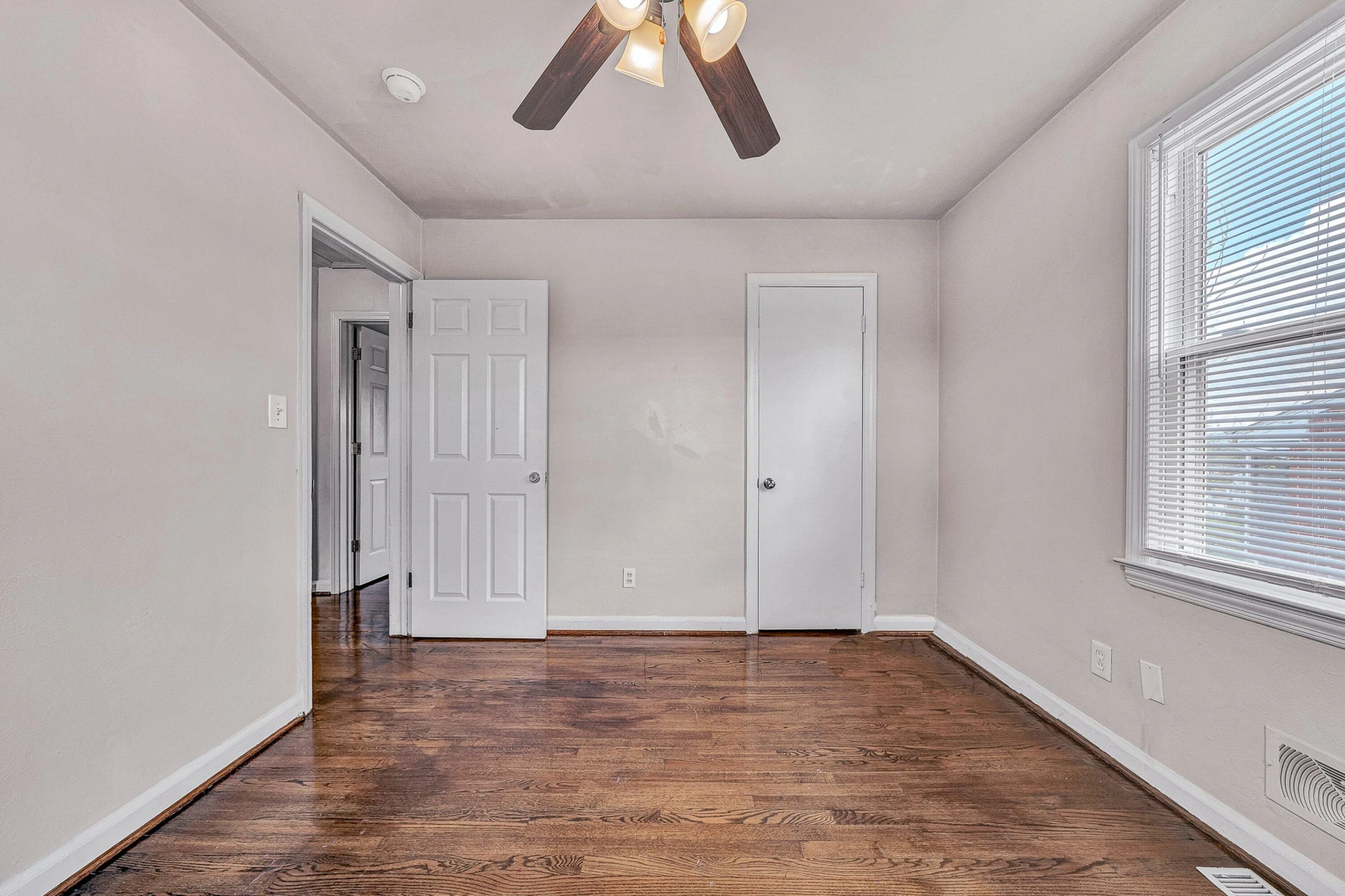 5223 Victoria ST - Photo 15