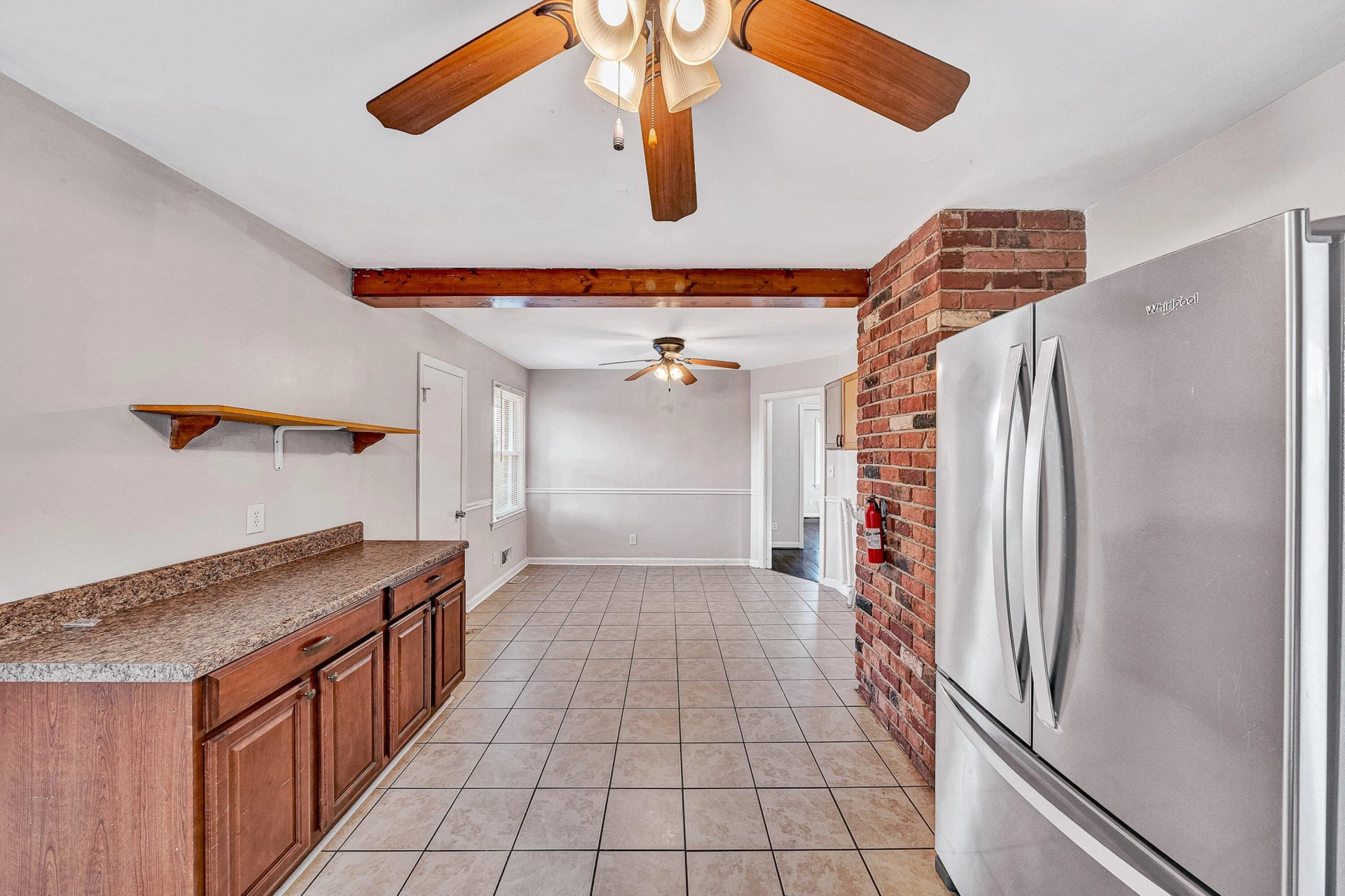 5223 Victoria ST - Photo 8