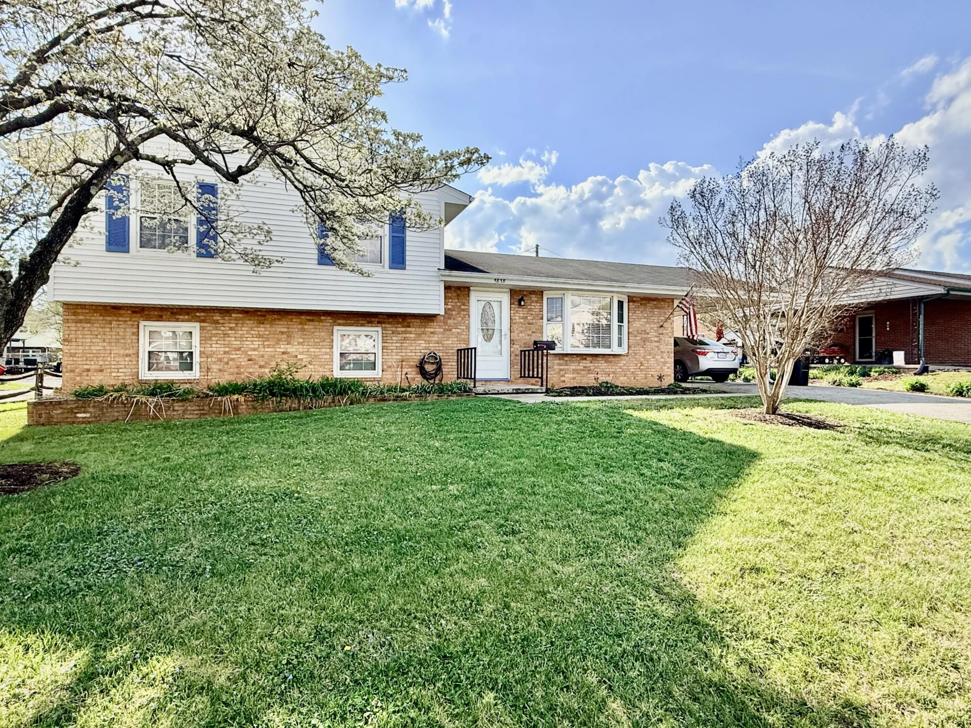 5838 Sierra DR