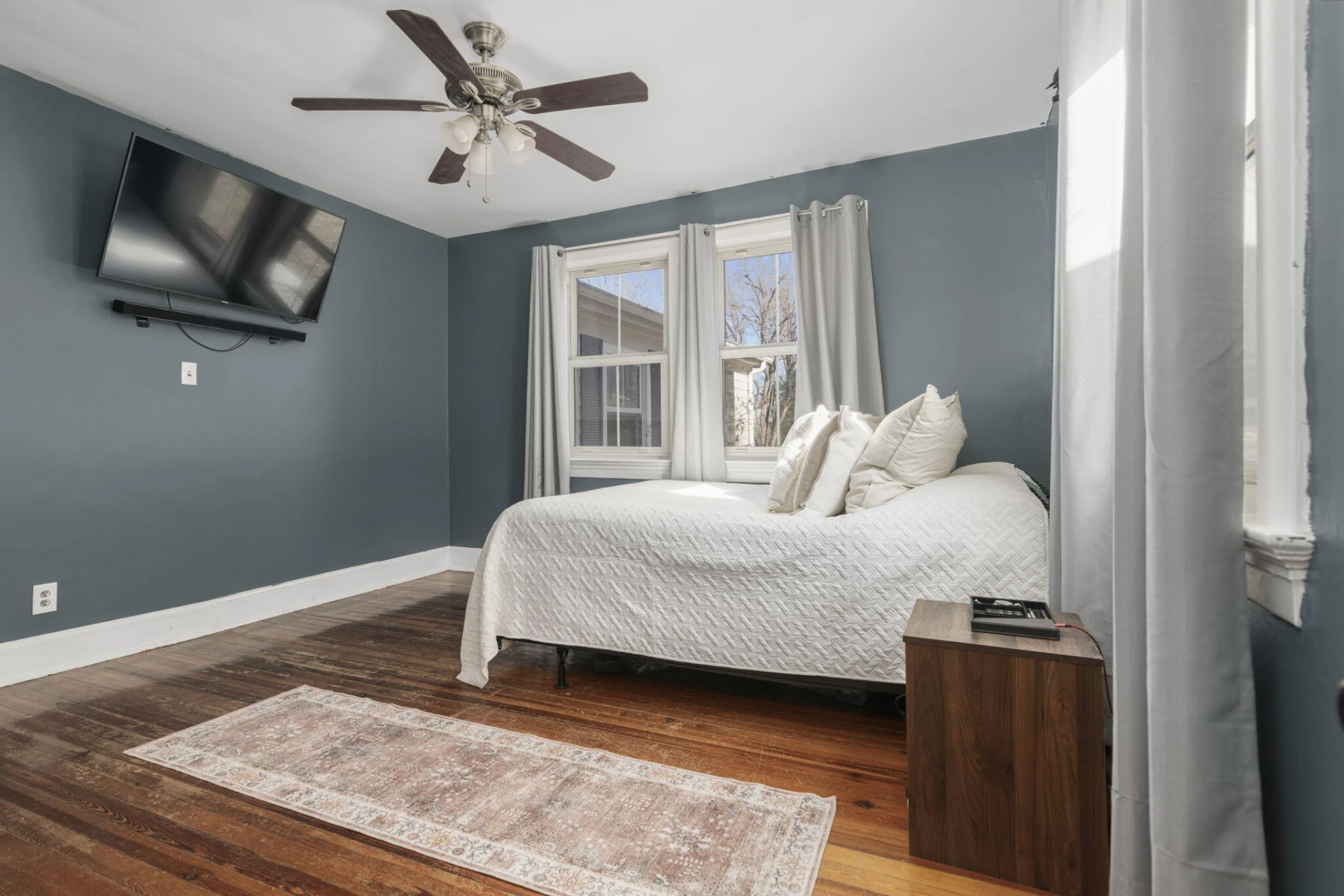525 Monticello AVE - Photo 21