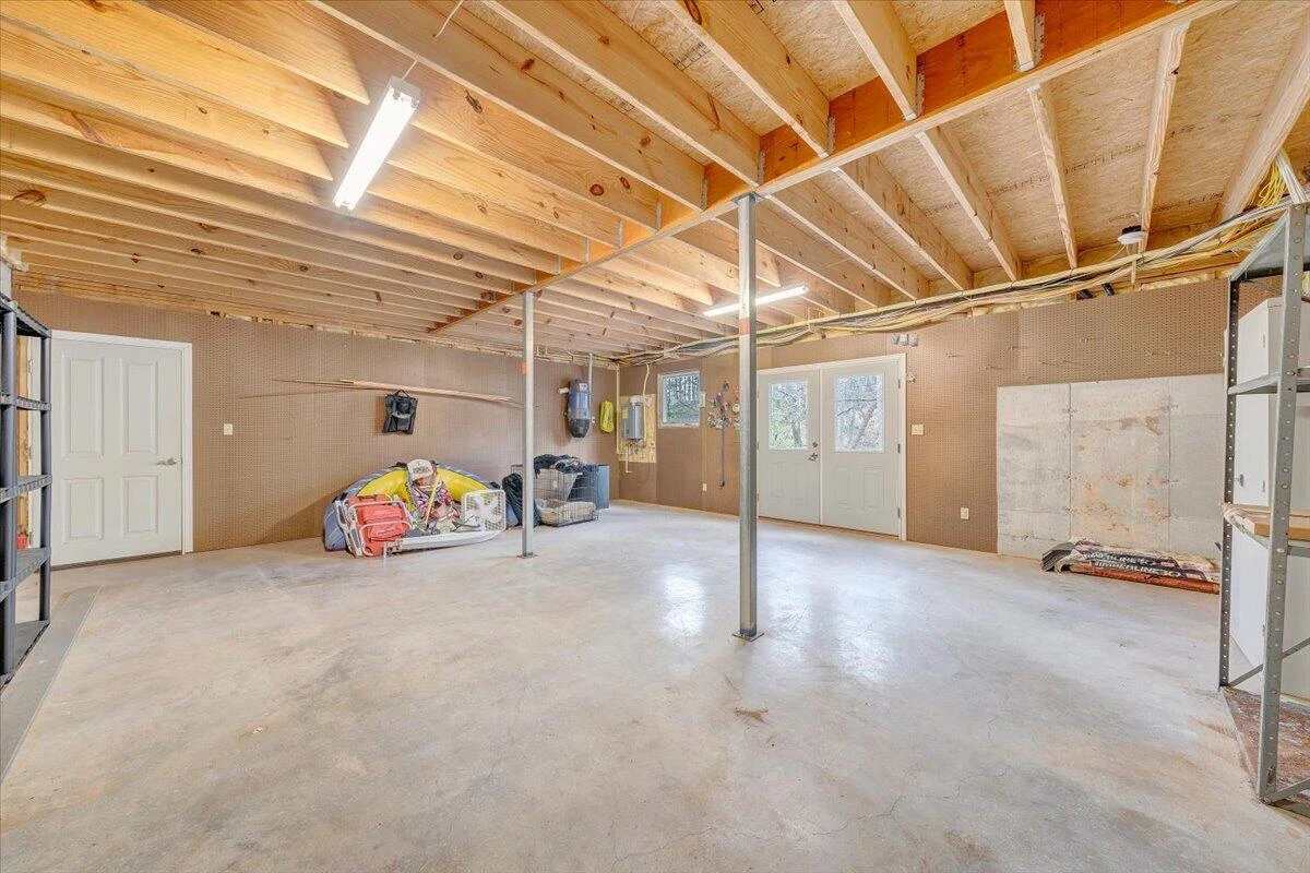 8599 Burnt Chimney RD - Photo 138