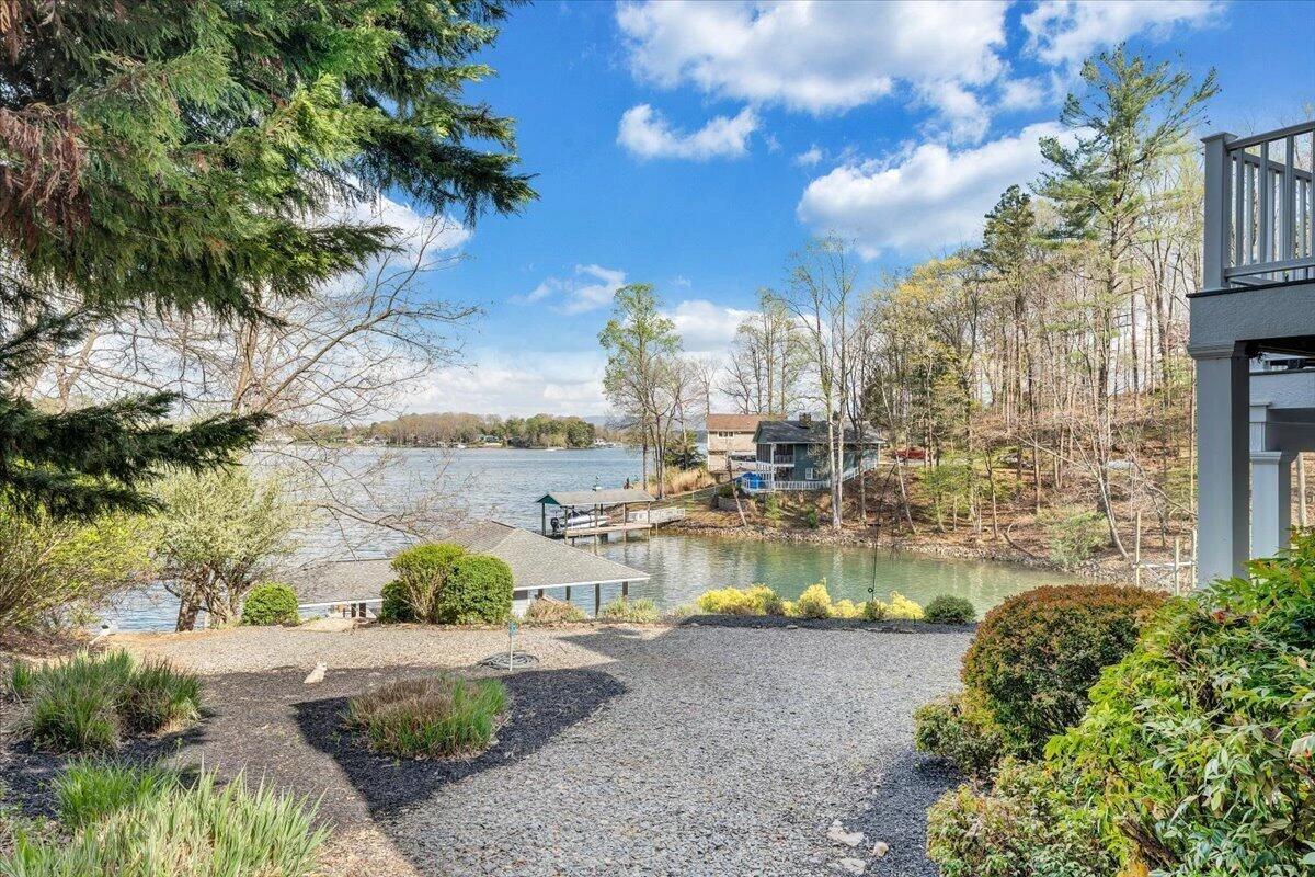 8599 Burnt Chimney RD - Photo 142