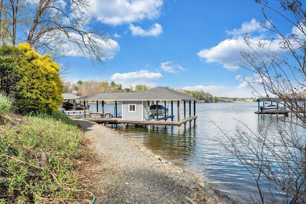 8599 Burnt Chimney RD - Photo 159