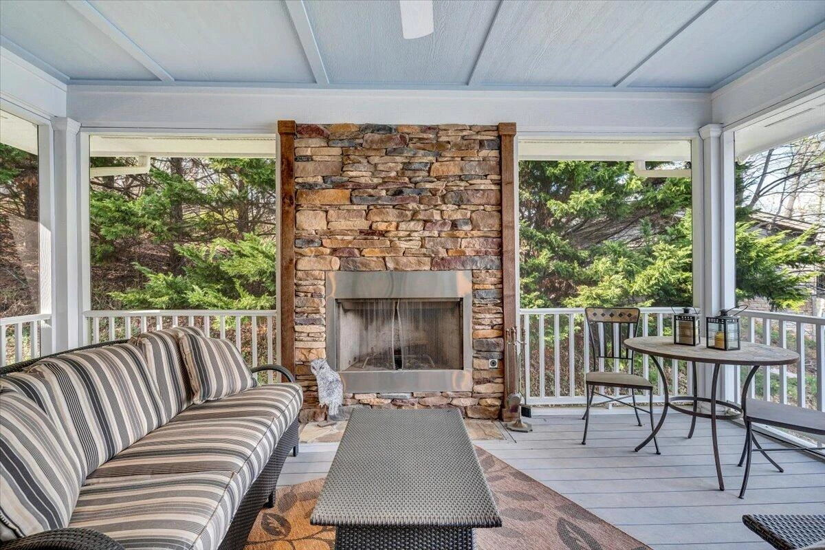 8599 Burnt Chimney RD - Photo 92