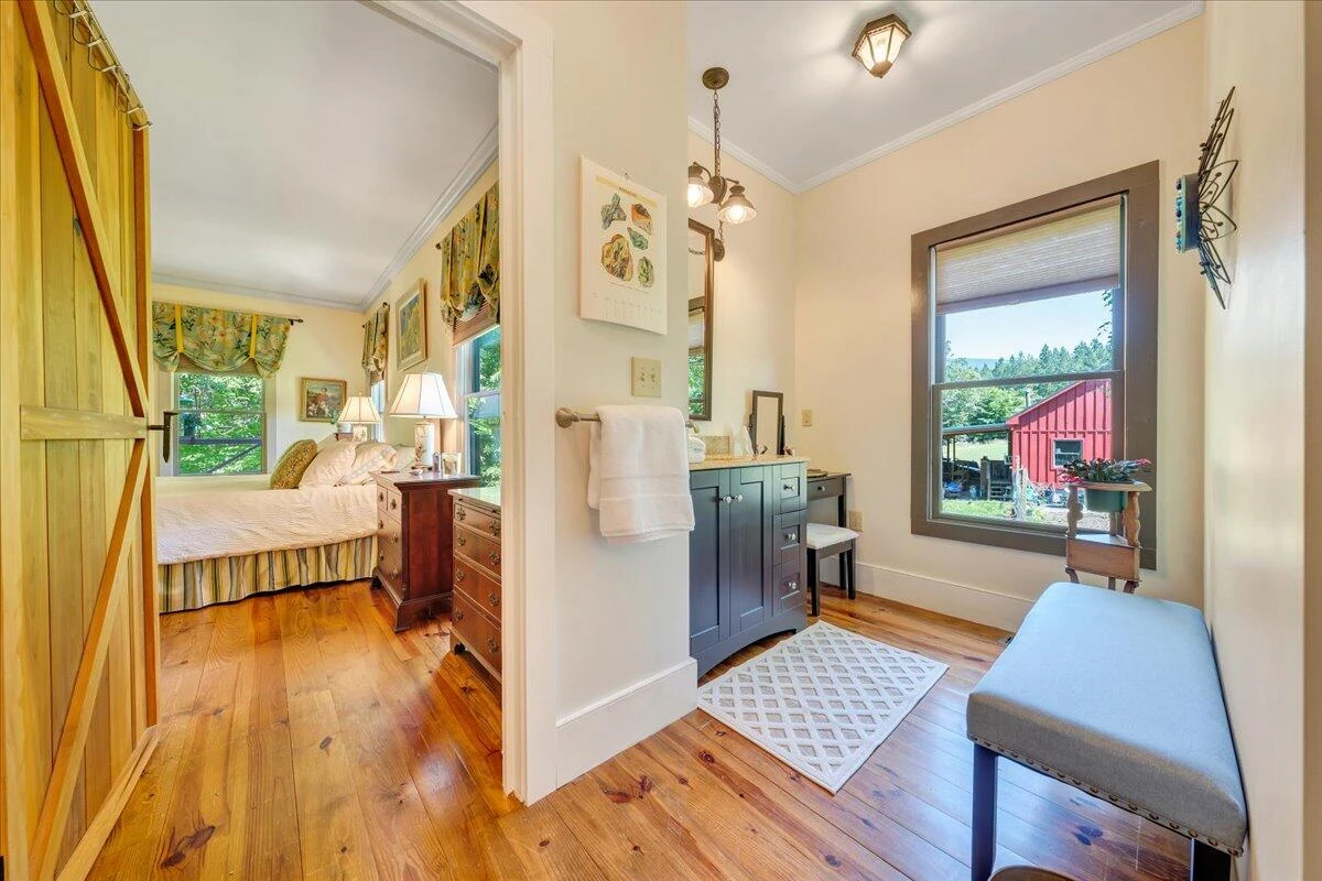 80 Oriskany Square - Photo 47