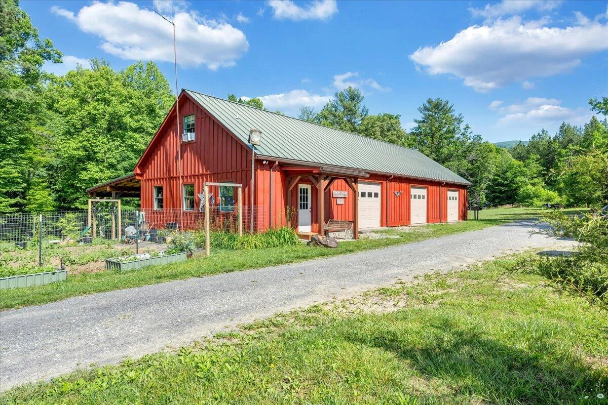 80 Oriskany Square - Photo 8