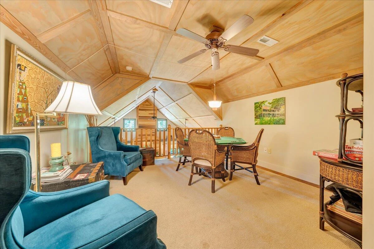 80 Oriskany Square - Photo 53