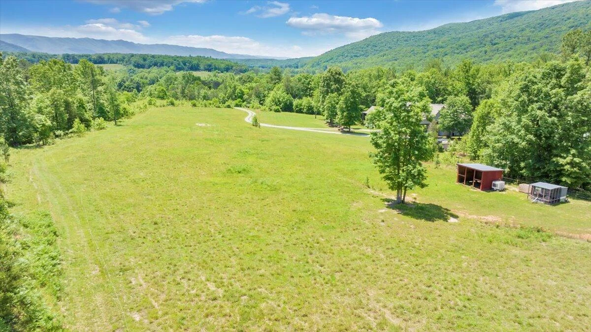 80 Oriskany Square - Photo 10