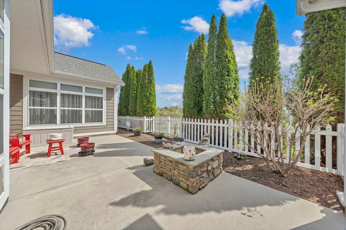 1028 Mayberry Hills WAY - Photo 28