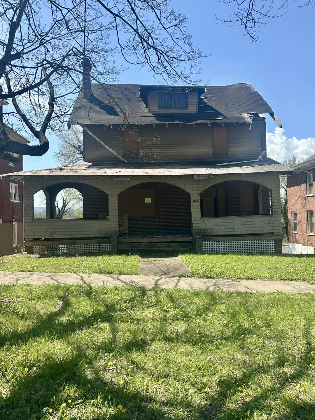 1814 Patterson AVE