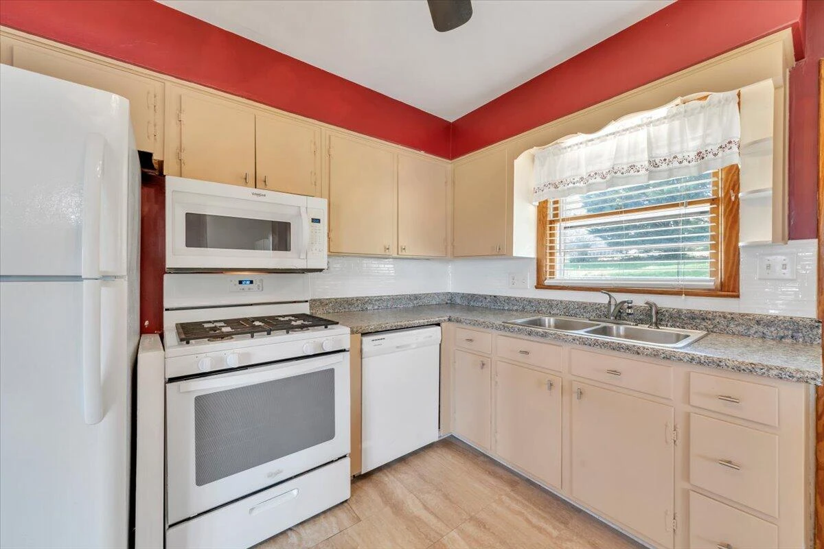 2515 Northminster RD - Photo 15