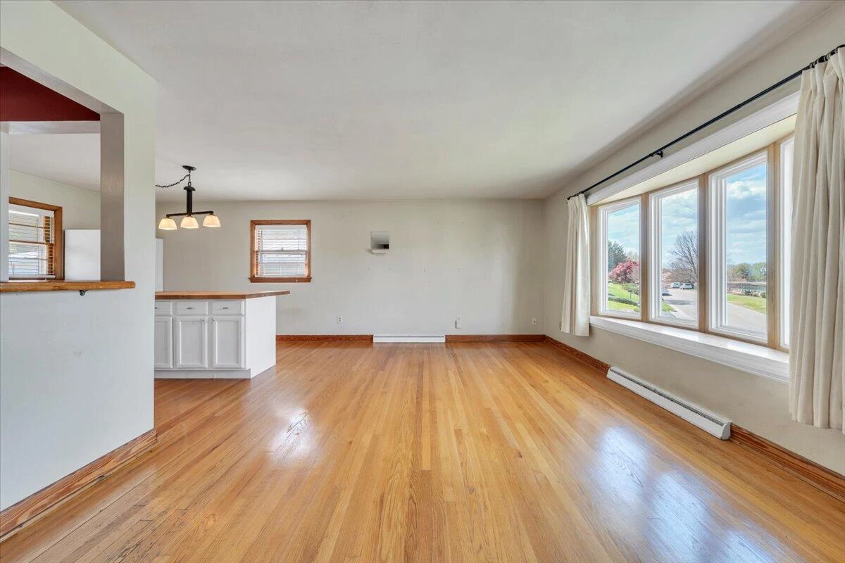 2515 Northminster RD - Photo 3