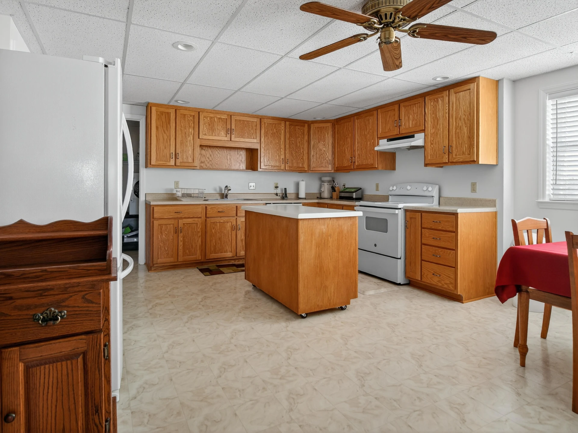 498 Meeks RD - Photo 34