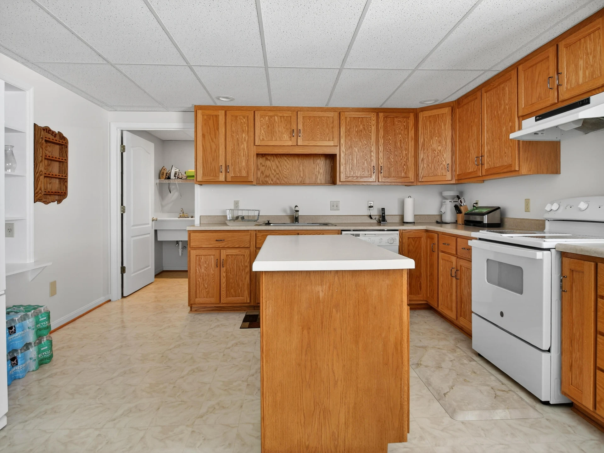 498 Meeks RD - Photo 36