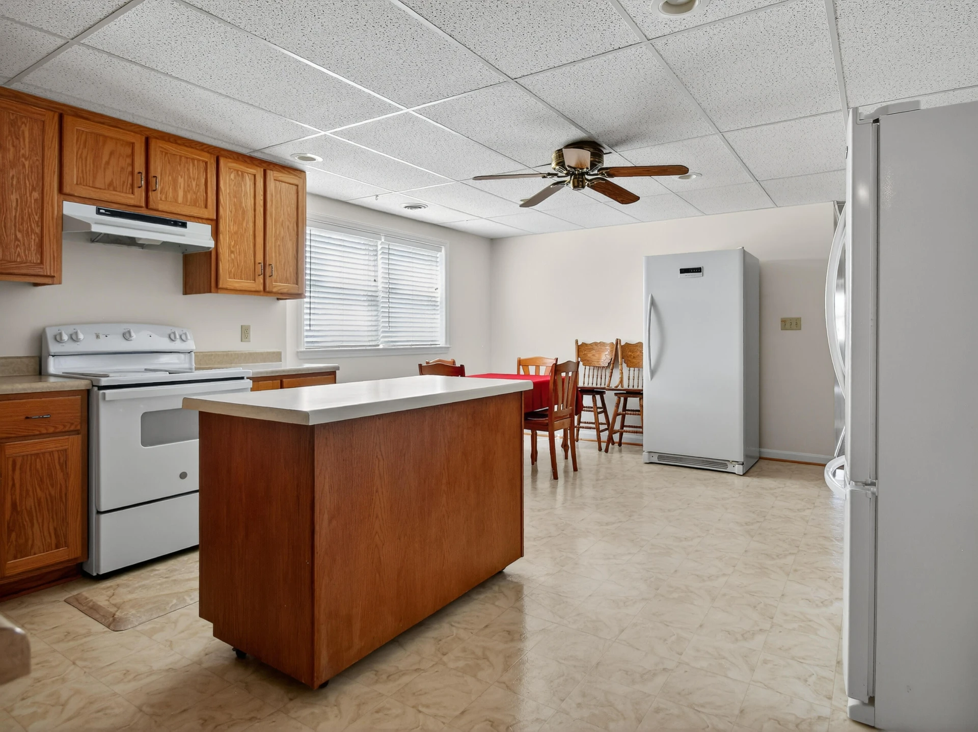 498 Meeks RD - Photo 37