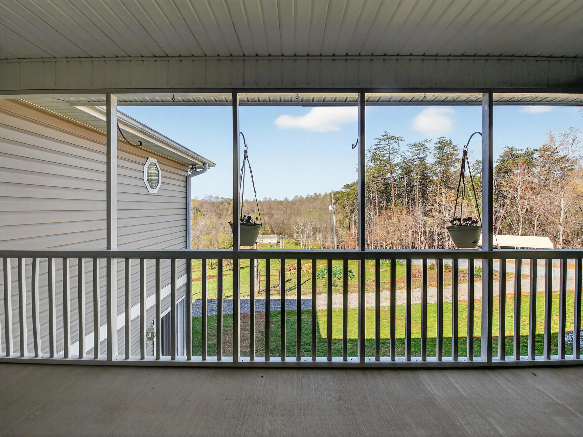 498 Meeks RD - Photo 48