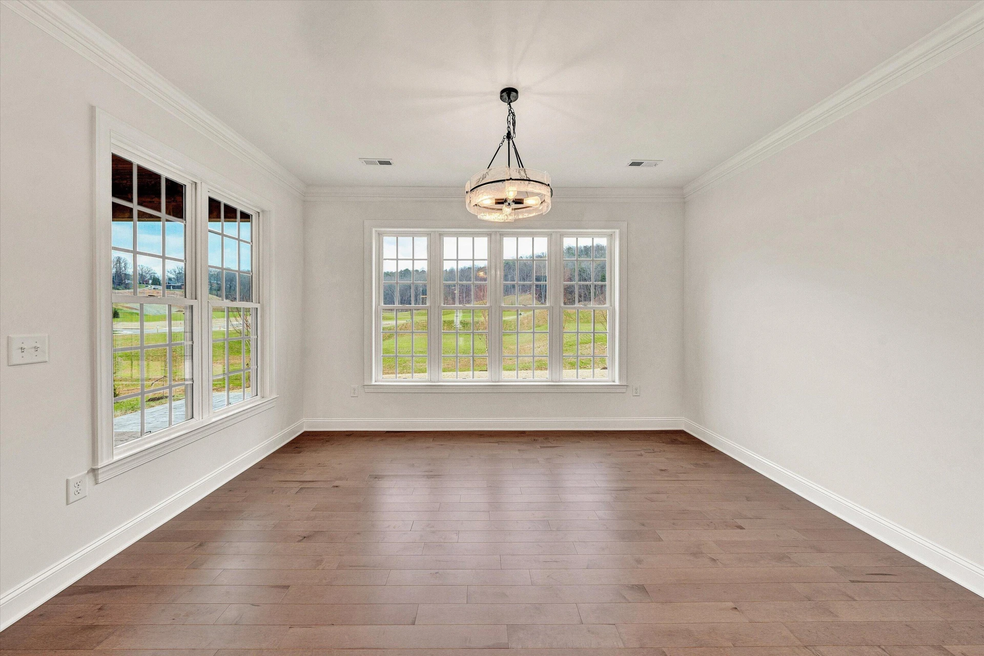 5007 Claremont CIR - Photo 14