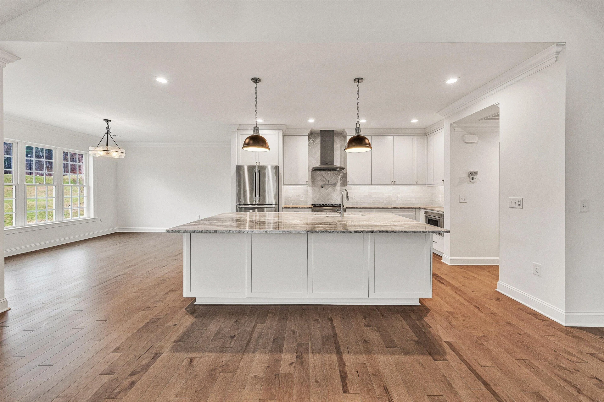 5007 Claremont CIR - Photo 16