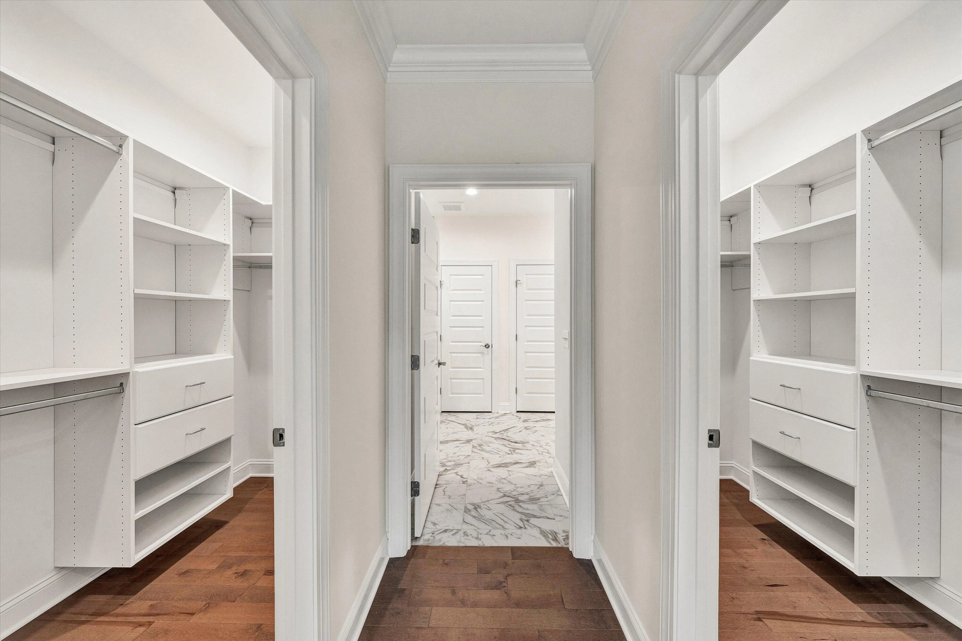 5007 Claremont CIR - Photo 18