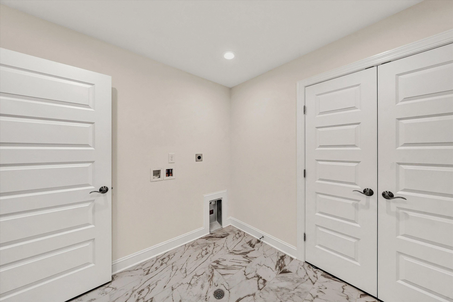 5007 Claremont CIR - Photo 27