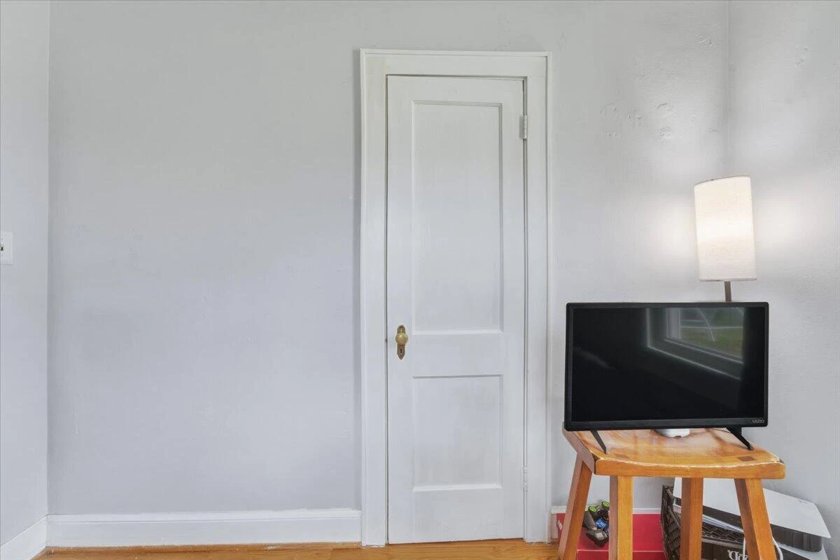 4925 Oak RD - Photo 16