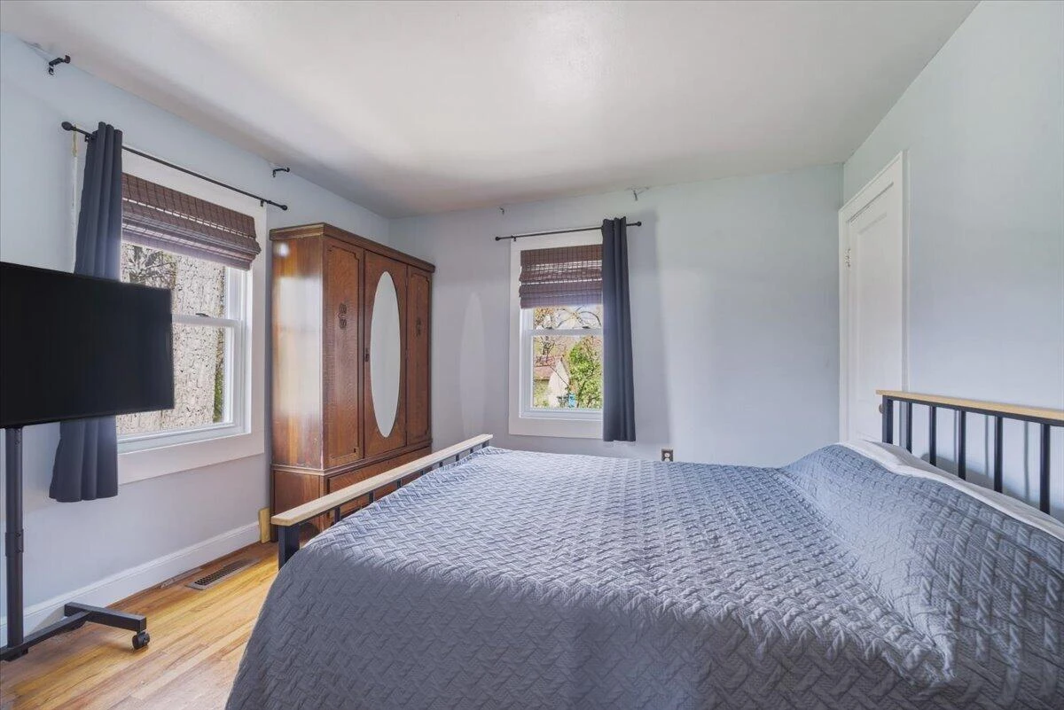 4925 Oak RD - Photo 17