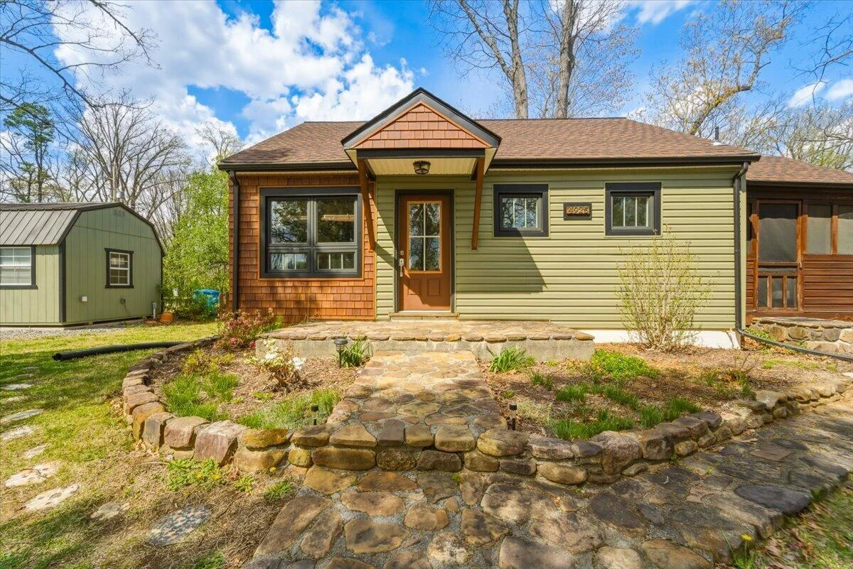 4925 Oak RD - Photo 2