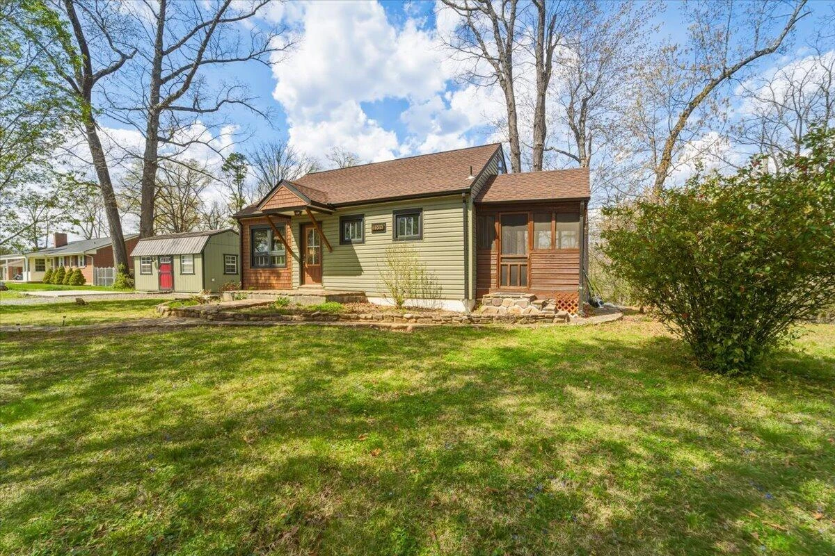 4925 Oak RD - Photo 4