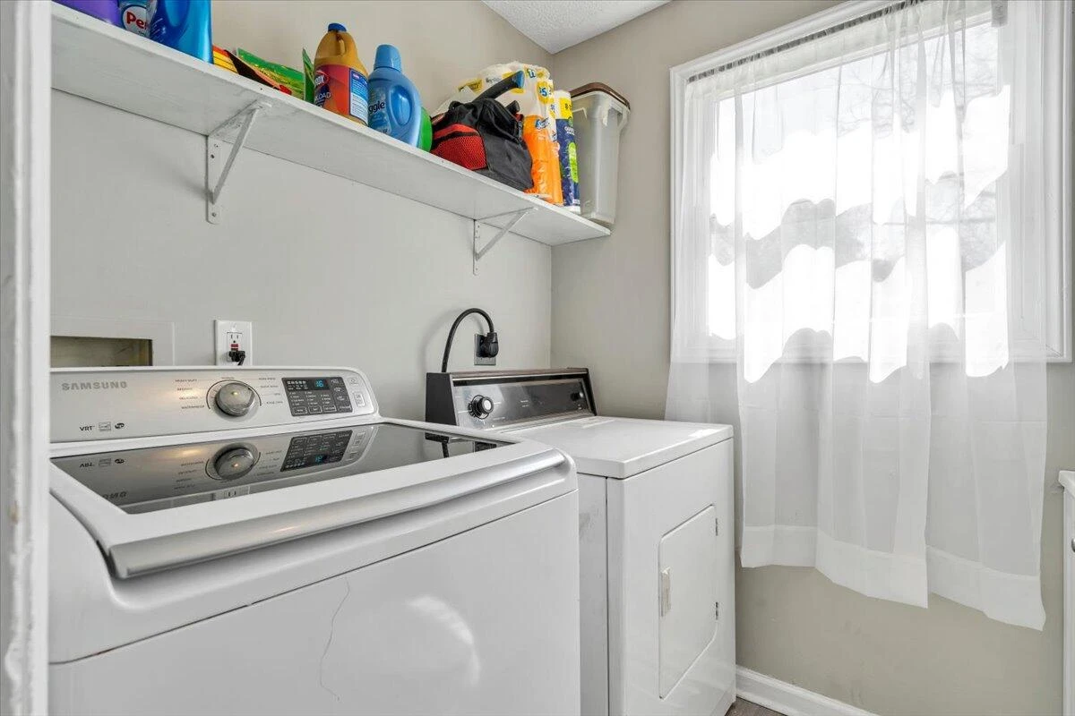 629 Highland AVE - Photo 18