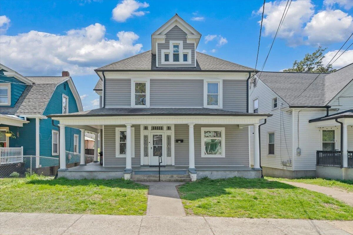 629 Highland AVE - Photo 2