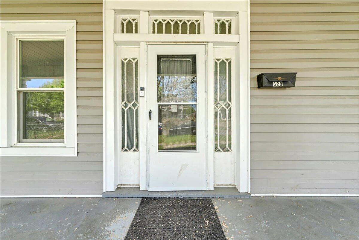 629 Highland AVE - Photo 3