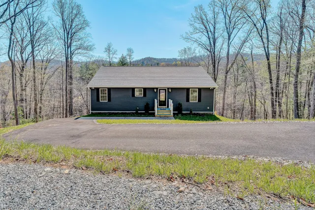 7175 Boones TRL, Boones Mill, VA, 24065