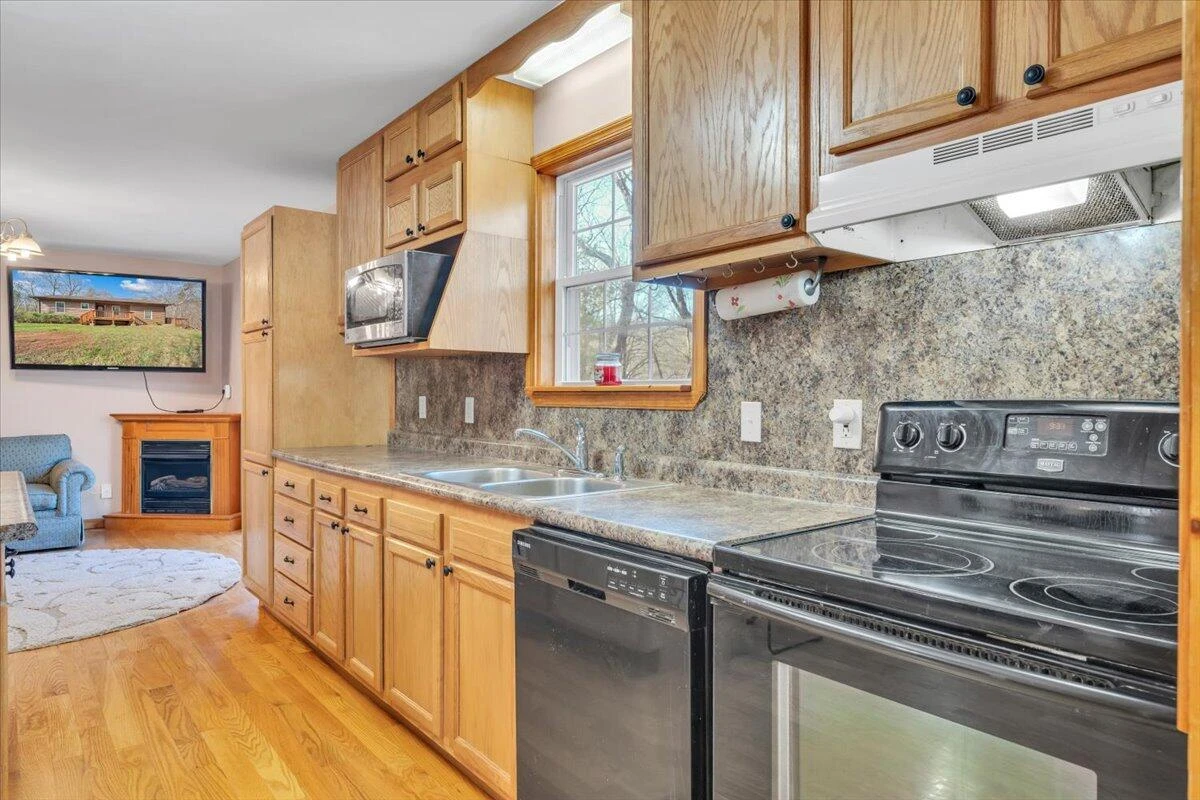 330 Chestnut Forest DR - Photo 11