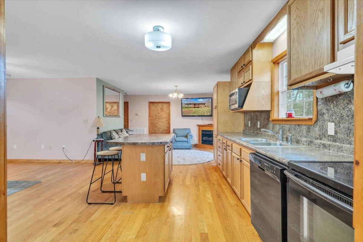 330 Chestnut Forest DR - Photo 16