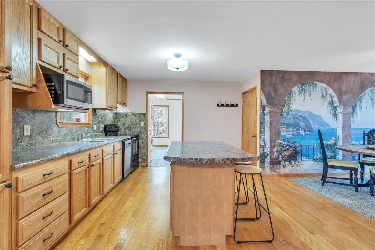330 Chestnut Forest DR - Photo 9