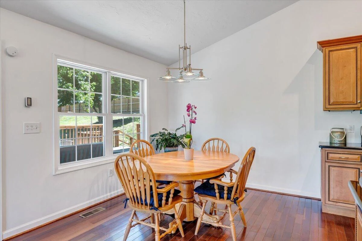 106 Diamond RD - Photo 18