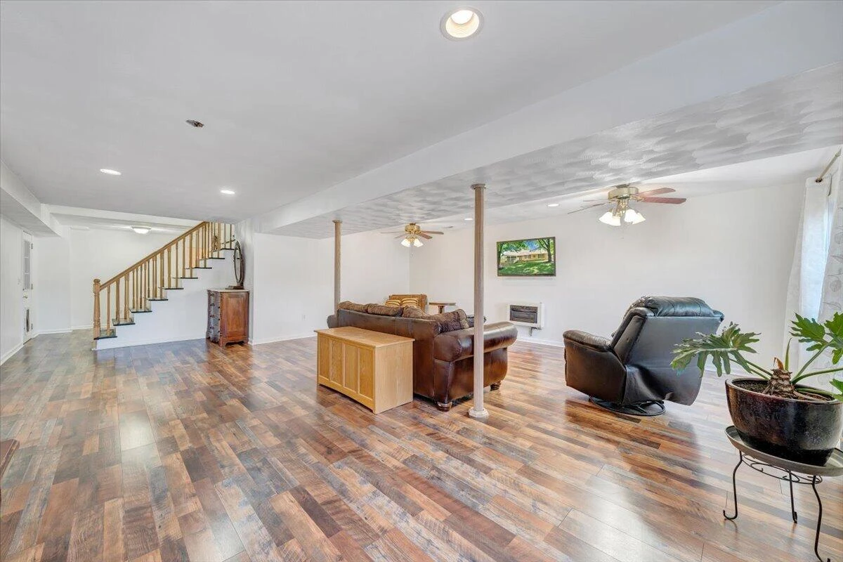 106 Diamond RD - Photo 35