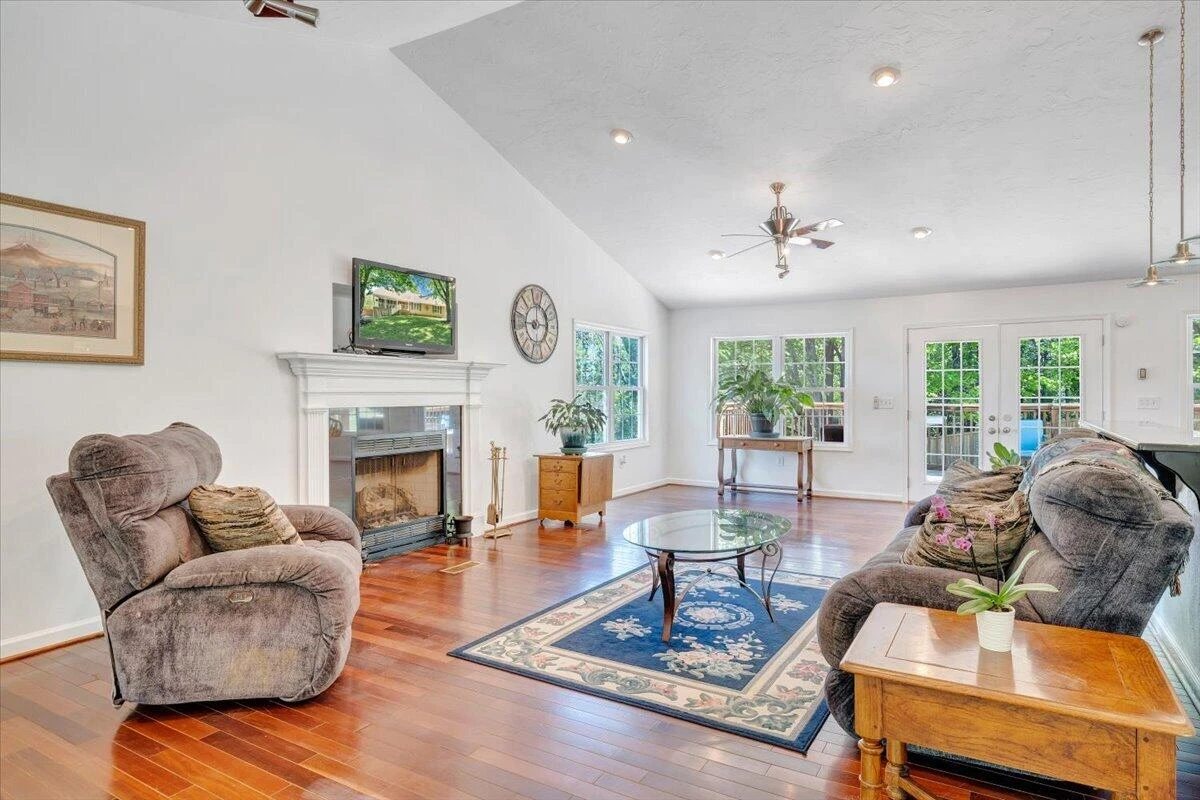 106 Diamond RD - Photo 9